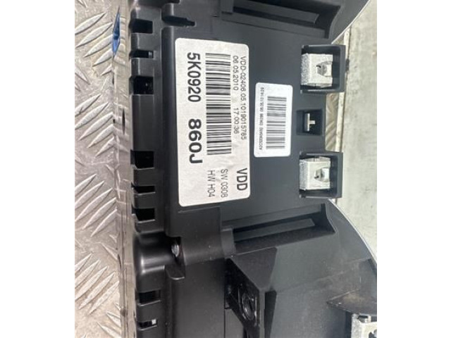 Панель приборов Volkswagen Golf VI