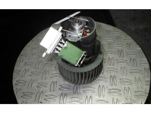 Вентилятор печки       Opel Meriva A
