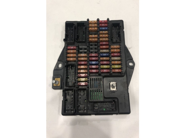 Блок предохранителей Jaguar XJ X350