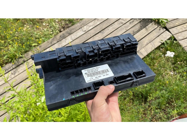 Pojistková skříňka A2035451801 Mercedes-Benz C W203 2007