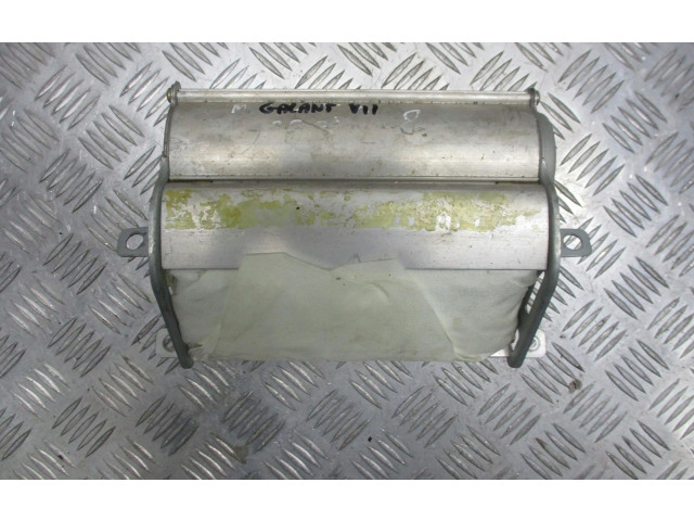 Подушка безопасности водителя Mitsubishi Galant