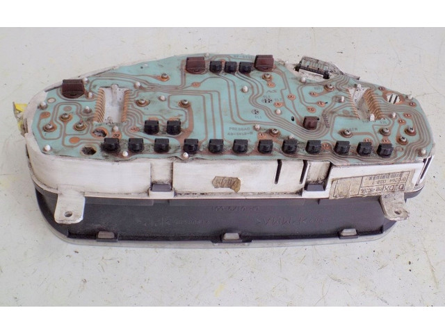 Панель приборов MR480266 Mitsubishi Carisma