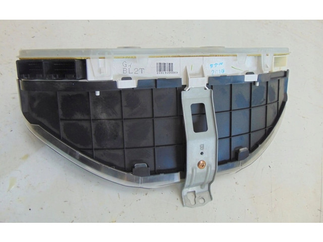 Přístrojová deska Mazda 323 F 2002