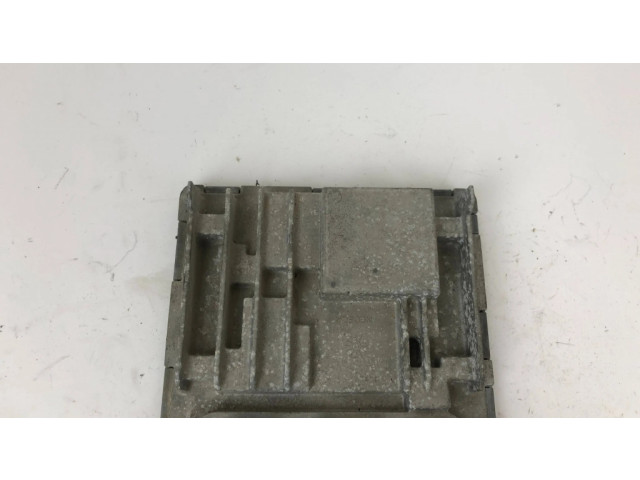 Блок управления двигателя 12686058, 039045703 Chevrolet Camaro