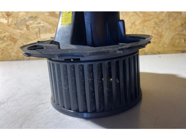 Вентилятор печки    998801R   Volkswagen Caddy