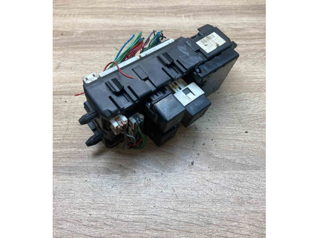 Блок предохранителей 0H240325, 4860   Volkswagen Jetta V    