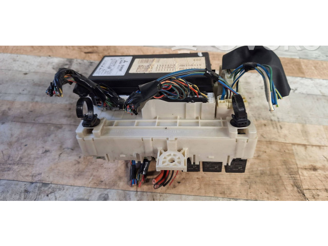 Блок предохранителей 8637A171, 5WK45103L Mitsubishi Colt