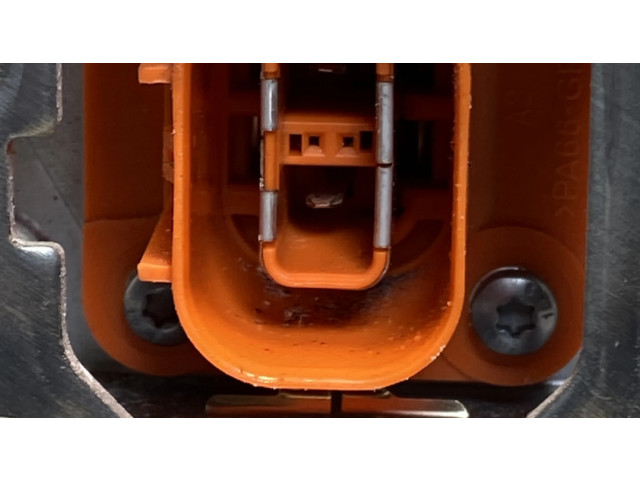 Преобразователь напряжения