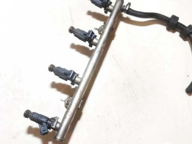 Топливная рампа 96614001   Mercedes-Benz A W168 1.4 