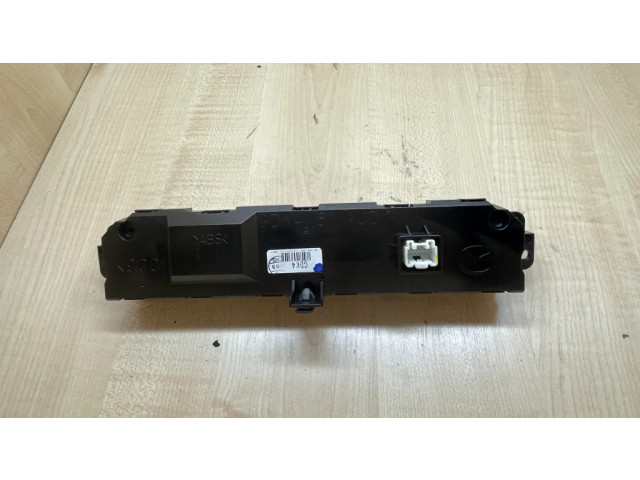 Экран/ дисплей / маленький экран