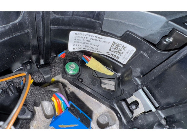 Volant Alfa Romeo Stelvio 2018 01561477850, 37492