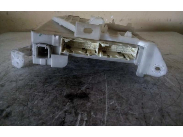 Pojistková skříňka 8273047451 Toyota Prius (XW30)