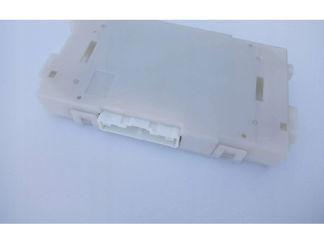 Блок управления климат-контролем 27760-1ZS3A Infiniti QX80