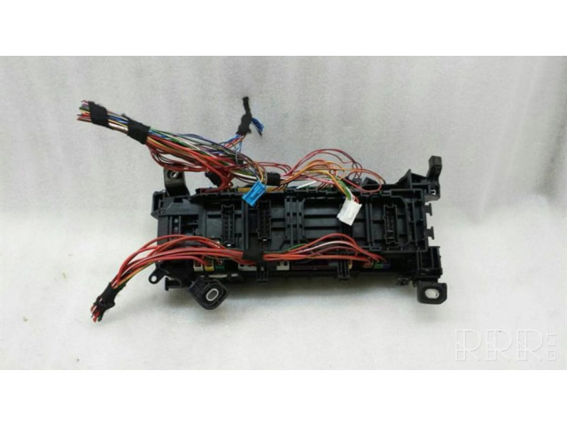   Pojistková skříňka A2465400240   Mercedes-Benz CLA C117 X117 W117 2016