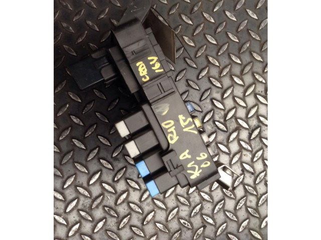 Блок предохранителей KIA Rio