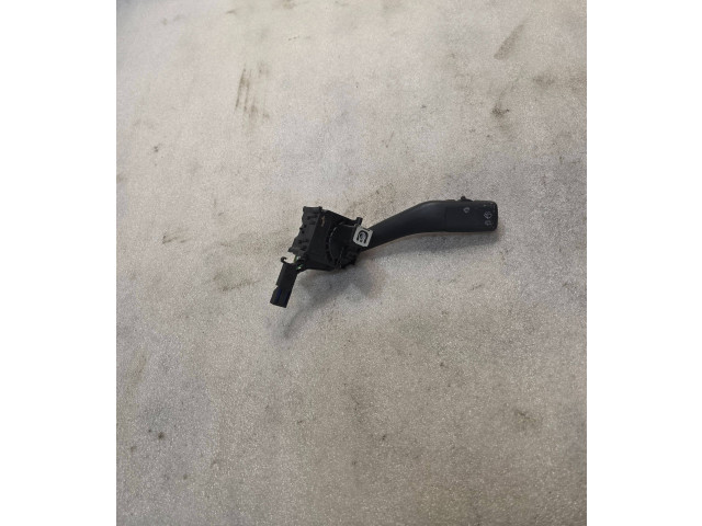 Ручка стеклоочистителей 1K0953519, 01203504   Audi A3 S3 8L