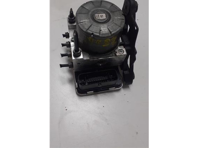 Блок АБС 5Q0614517AM Skoda Octavia Mk3 (5E) 2013 - 2019 года