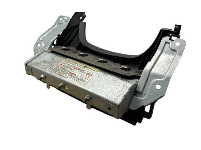 Подушка безопасности для колен 7030A241, 617622400D Mitsubishi Lancer X