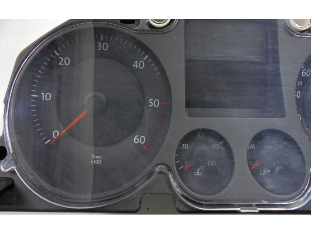 Панель приборов    Volkswagen PASSAT B6       