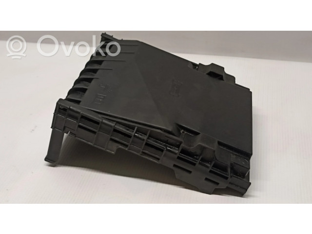 Pojistková skříňka Крышка ящика предохранителей 1K0937132F, 1K0937132G   Volkswagen Golf VI 2010