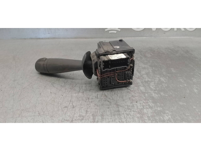 Ручка стеклоочистителей 8201168008 Dacia Lodgy