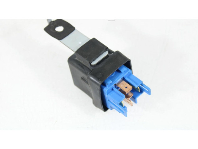 Блок предохранителей 952302B650   KIA Sorento    