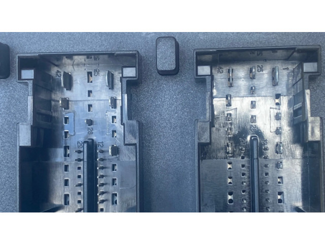 Блок комфорта 1K0937087J   Skoda Octavia Mk2 (1Z)   