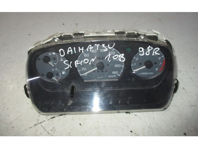 Панель приборов Daihatsu Sirion
