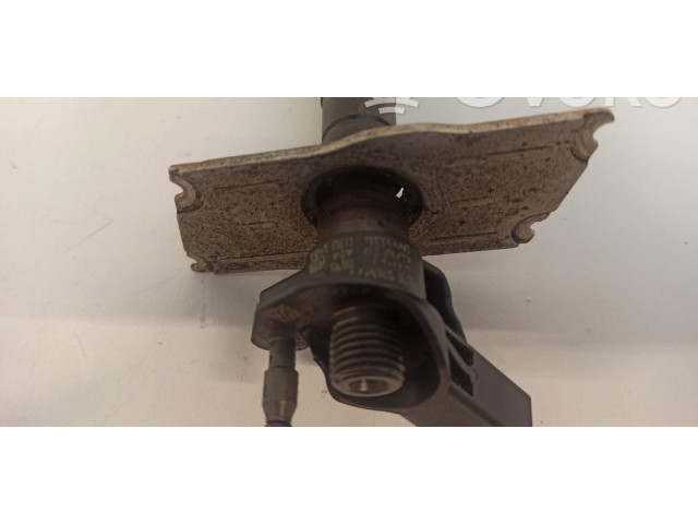 Форсунка 03L130277    Audi A5 8T 8F  CAHA 