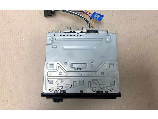 Pojistková skříňka Радио/ проигрыватель  / навигация 4988028403354, 4988028403354   Volkswagen Polo III 6N 6N2 6NF 1997