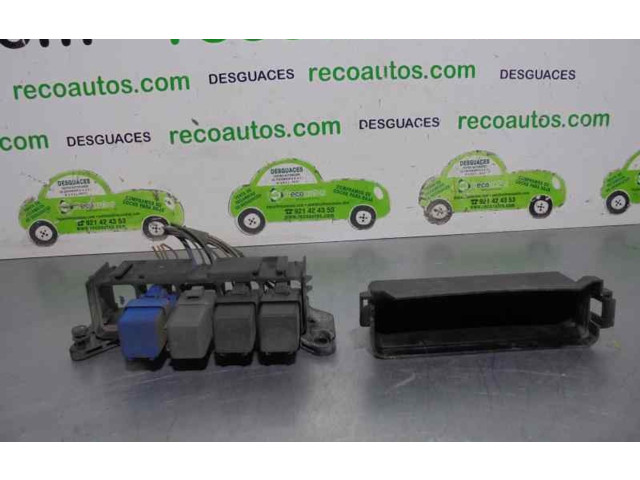 Pojistková skříňka Řídící jednotka BSM 252397C600 Nissan Serena 1999