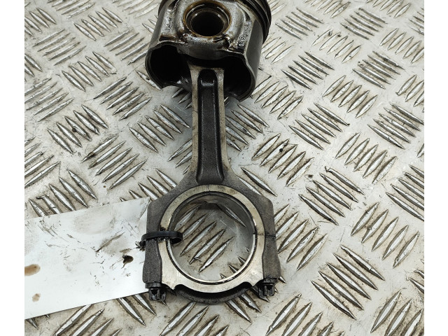  Поршень  GK2Q6K100, RFGK206205BA  Ford Ranger  