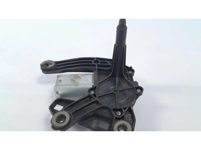 Моторчик заднего дворника     Peugeot Partner