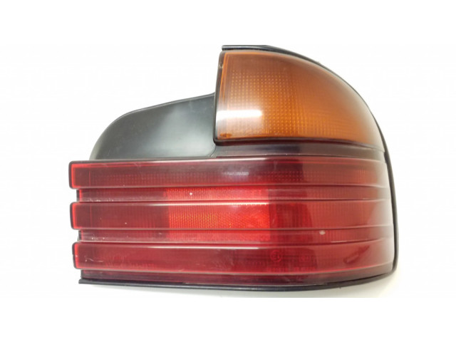 Задний фонарь правый сзади 0438575, 2057 Mitsubishi Galant Eterna 1985-1987 года