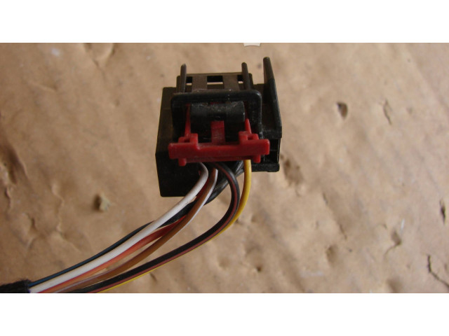 Зеркало электрическое Skoda Octavia Mk3 (5E) 2013 - 2019 года