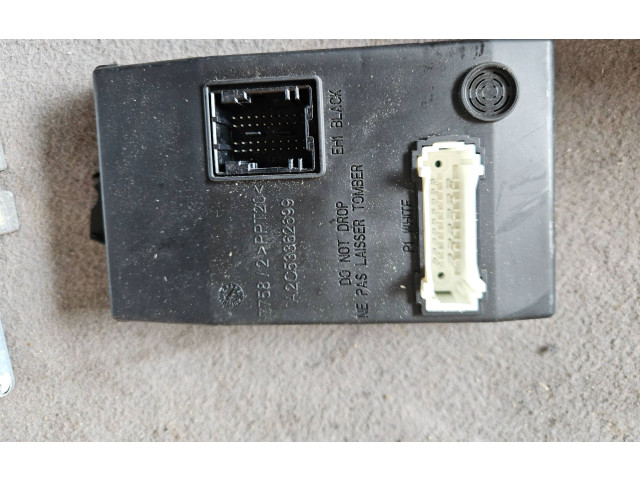 Блок управления двигателя 237102277R, S180095106A   Dacia Duster