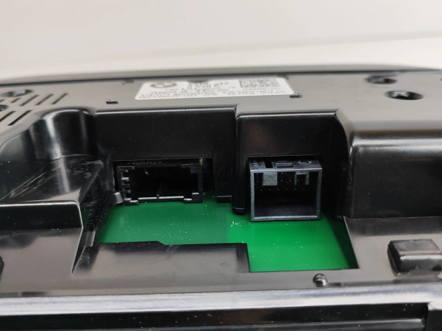 Přístrojová deska BMW 2 F45 2019 9840912