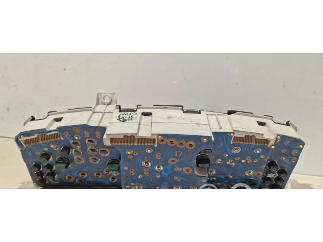 Панель приборов 69719320A Mazda 626