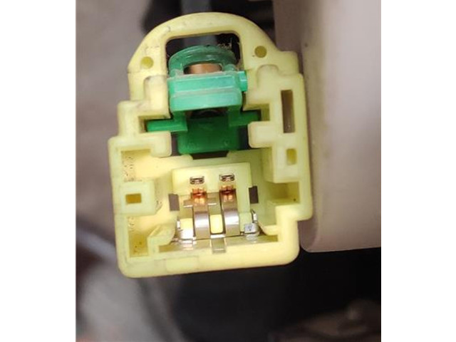 Подушка безопасности водителя    Subaru Forester SF