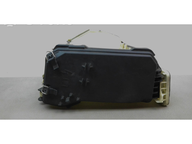 Блок предохранителей A2045400082, A2045400080 Mercedes-Benz GLK (X204)