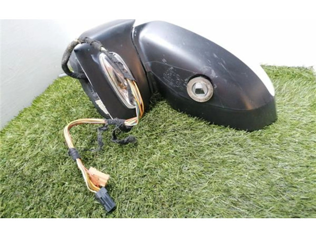 Zpětné zrcátko Peugeot 5008 2011