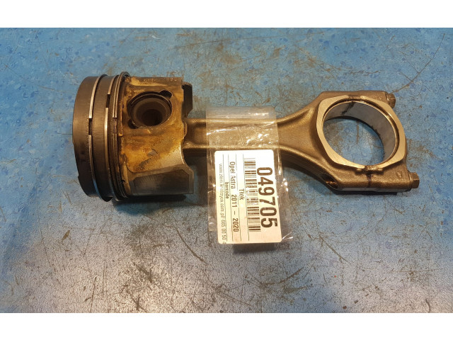 Píst 0687776302, 0687776302 Opel Astra J
