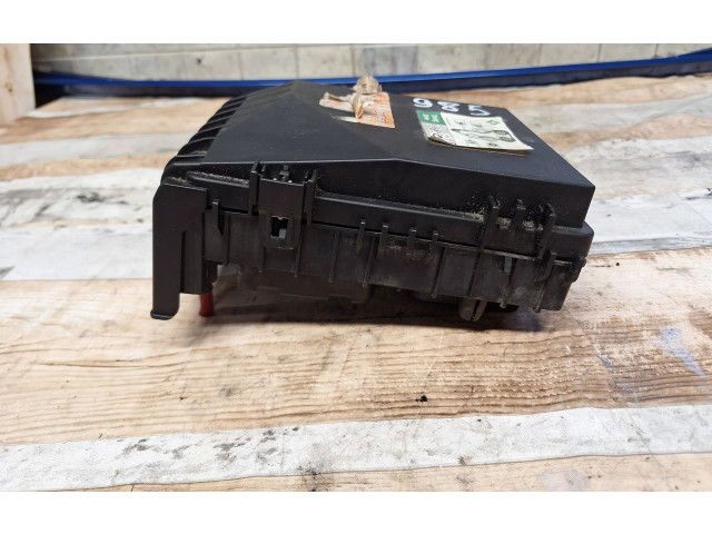 Блок предохранителей  1K0937804B, 1T1937535D   Volkswagen Touran I    