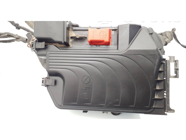 Блок предохранителей A2465400182, A2465410905 Mercedes-Benz A W176