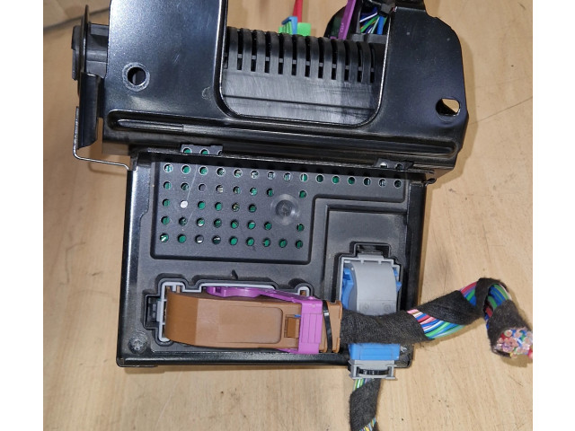 Блок предохранителей 30786889   Volvo V70    