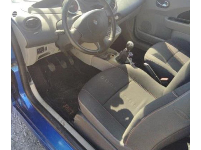 Панель приборов 8200725329 Renault Twingo II