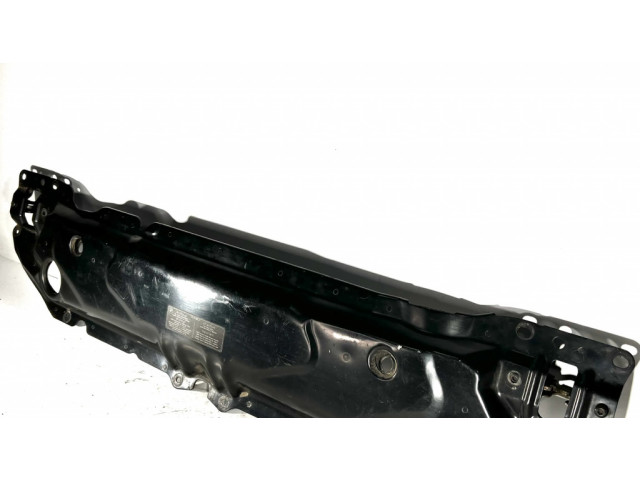 Верхняя часть панели радиаторов (телевизора)