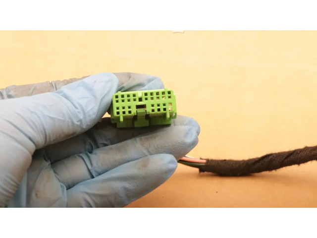 Зеркало электрическое        Volvo V70  2005 - 2008 года   