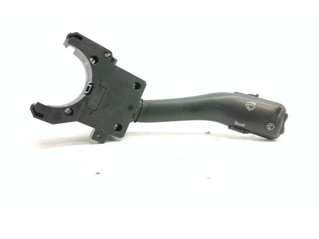 Ручка стеклоочистителей    Audi A6 S6 C4 4A