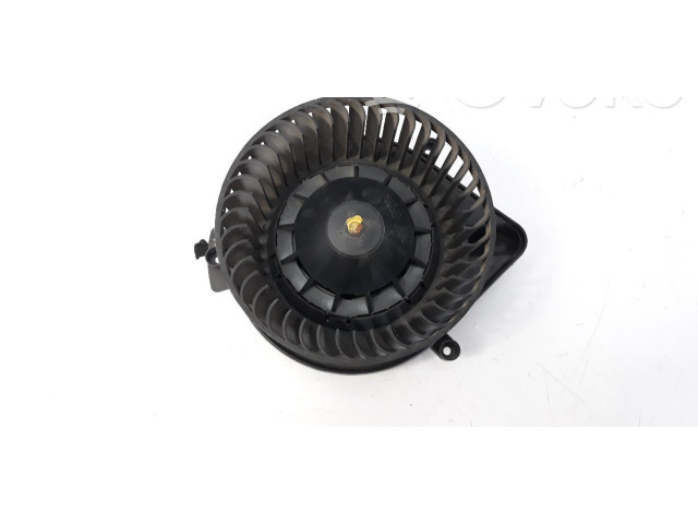 Вентилятор печки    8E1820021E   Audi A4 Allroad